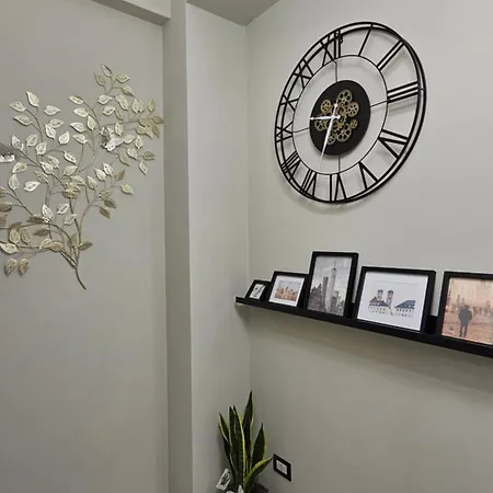 Aquarihome 6 Apartment Rome